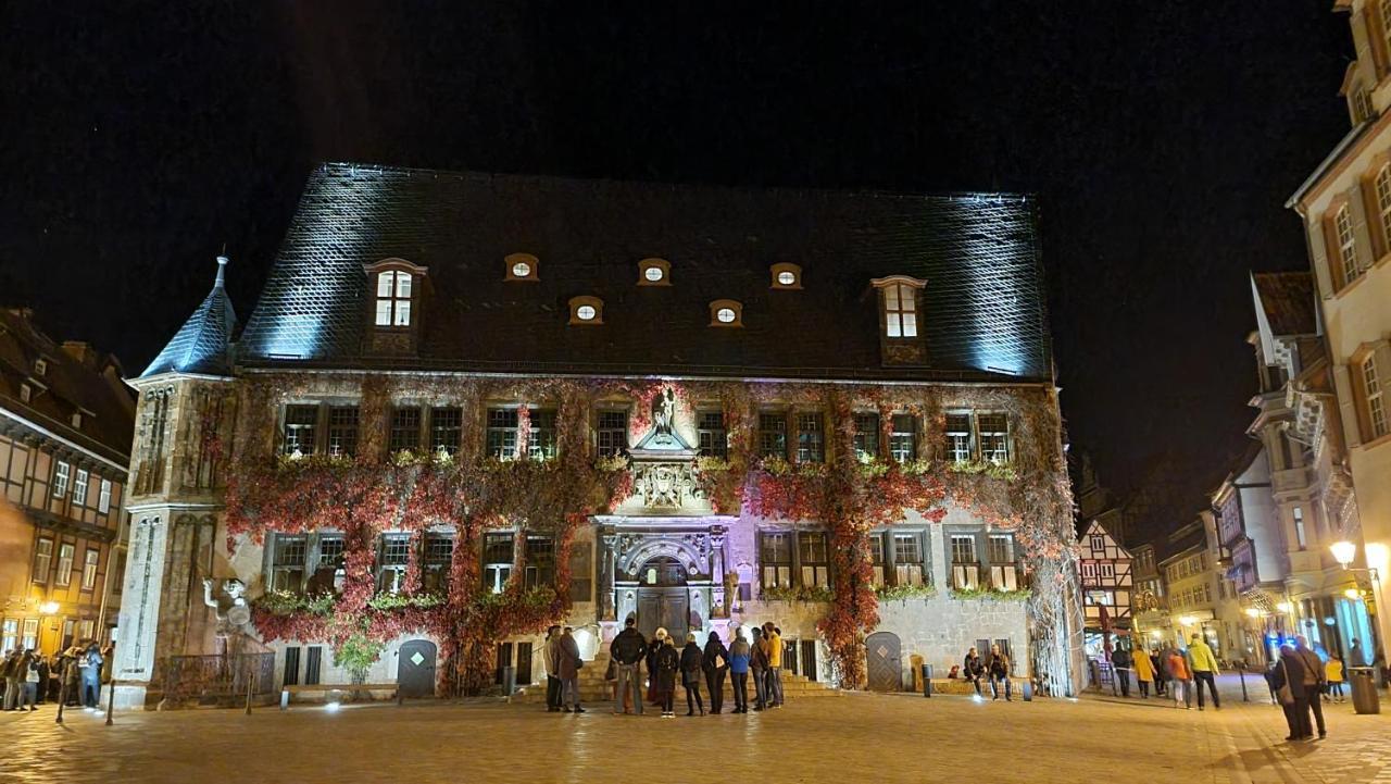 Fewo Otto- Sanierte Ferienwohnung Im Einzeldenkmal Quedlinburg Luaran gambar